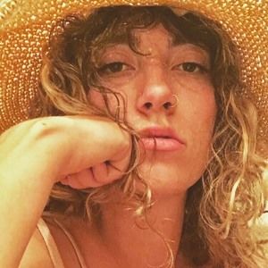 Meet your Posher, Maya